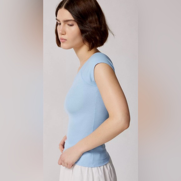 Urban Outfitters BDG Shannen V-Neck Top Light Blue - Picture 3 of 9